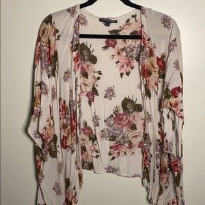 Brandy Melville Floral Kimono